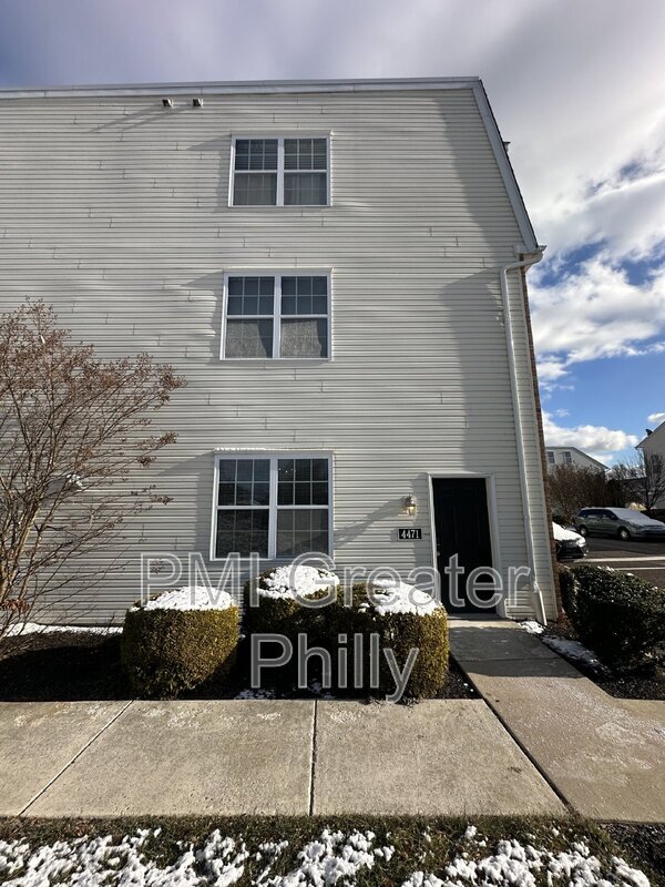 Building Photo - 4471 Driftwood Dr