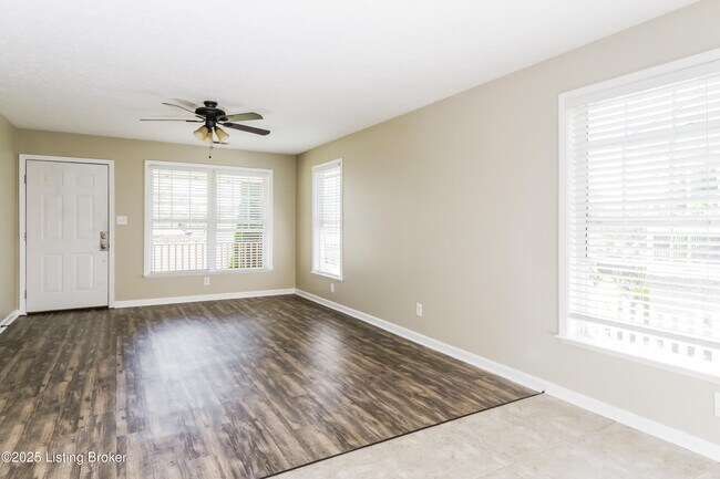 Foto del edificio - 6607 Glastonburg Ln