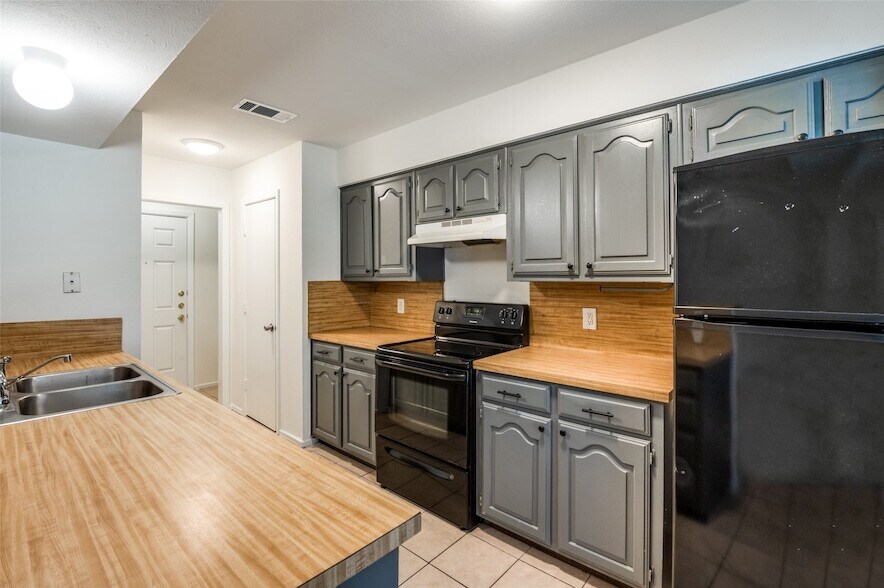 Foto principal - 748 Prairie Creek Dr