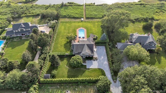 Foto del edificio - 13A Brushy Neck Ln