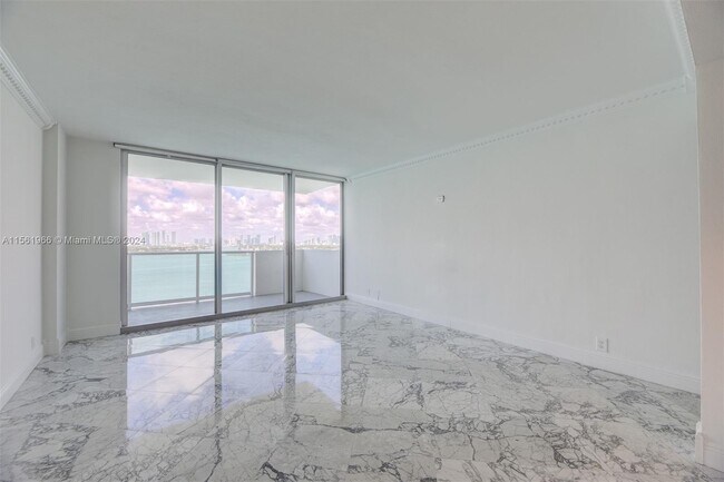 Foto del edificio - 1200 West Ave