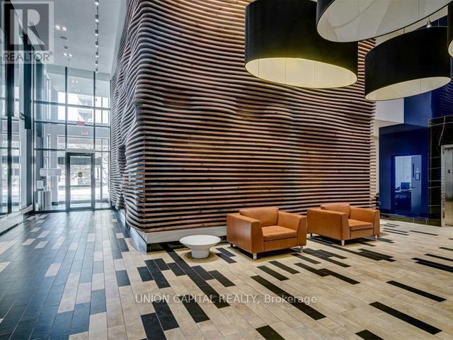 Photo du bâtiment - 111 Bathurst St