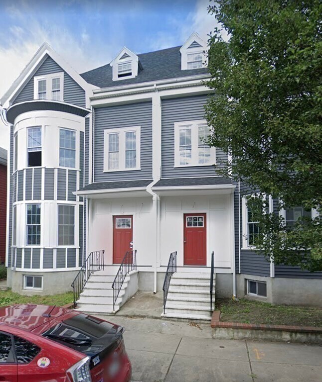 Primary Photo - 56 Marshall St