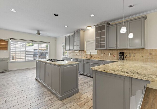 Building Photo - Lush Living in Tulsa! Jenks Schools!
