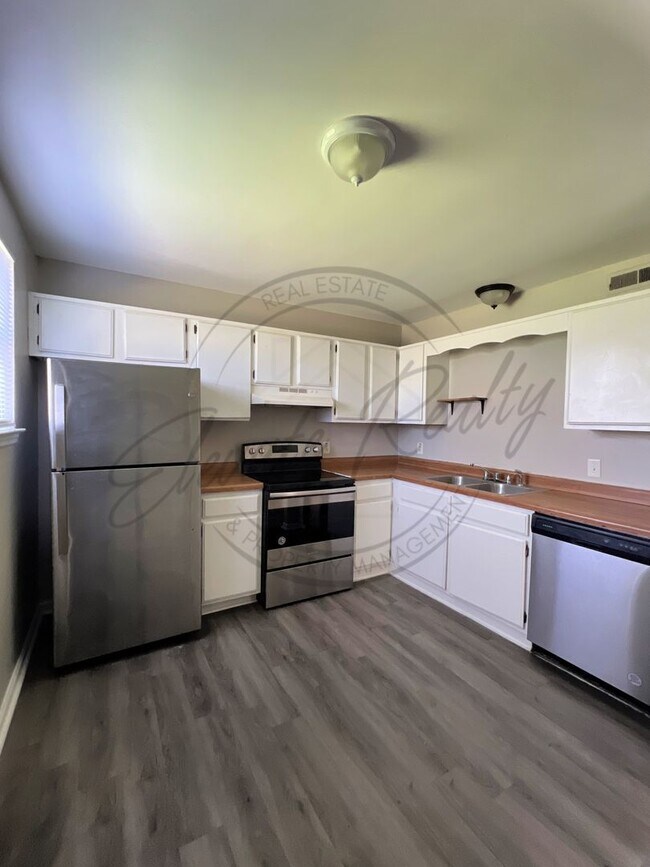 Foto del edificio - Updated Two-Bedroom Duplex for Rent Near Trinity Hills, Nashville!