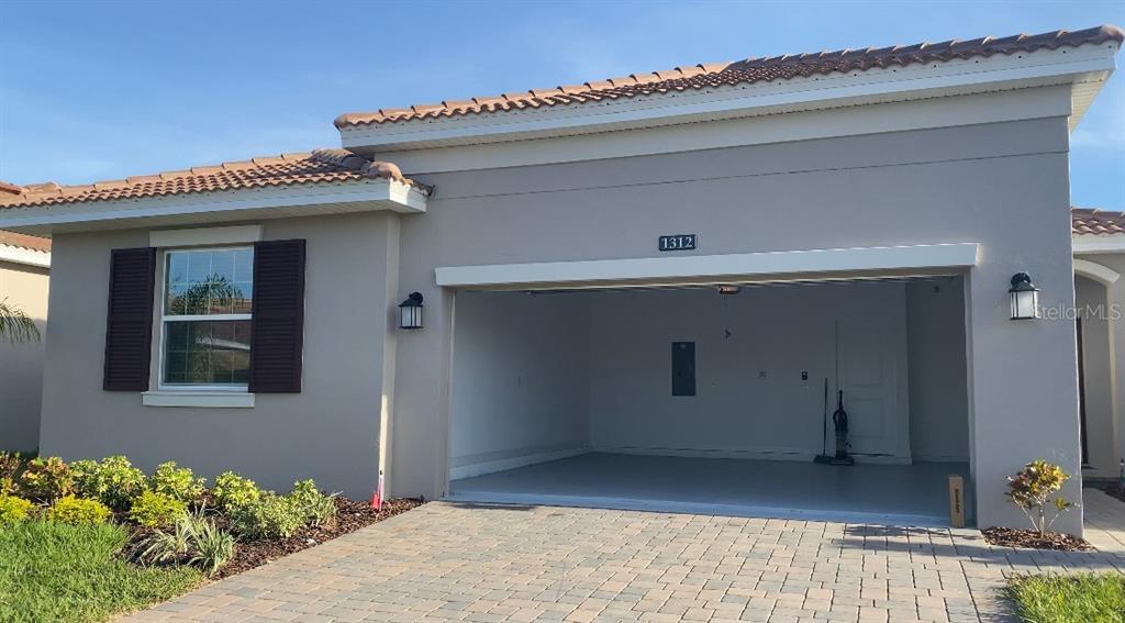 Foto principal - 1312 Oak Crest St
