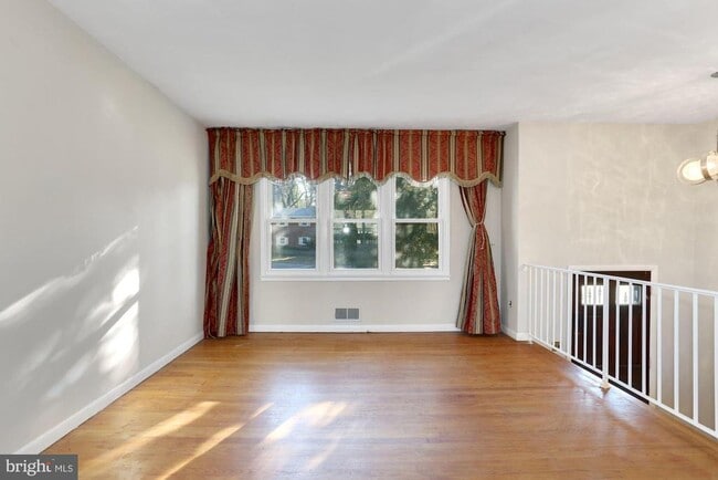 Building Photo - 2032 Greenwich St