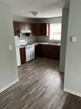 Building Photo - 418 W Webster St