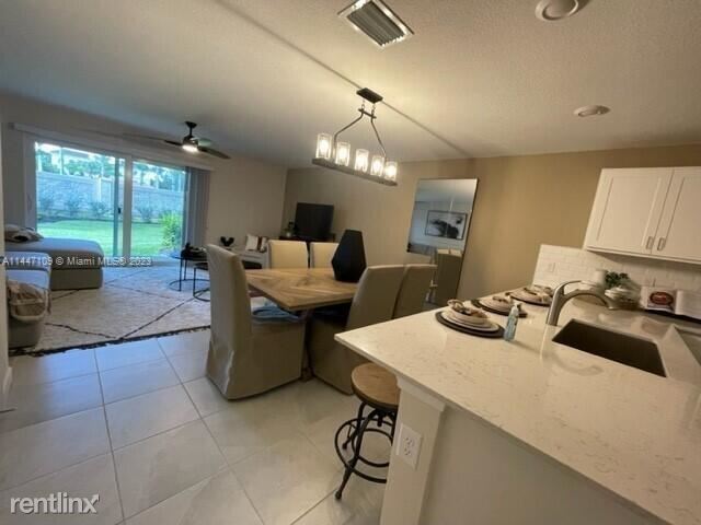 Foto del edificio - 3 br, 2.5 bath House - 6823 Broadwater Ln