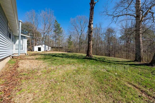 Building Photo - 3134 Country Club Rd