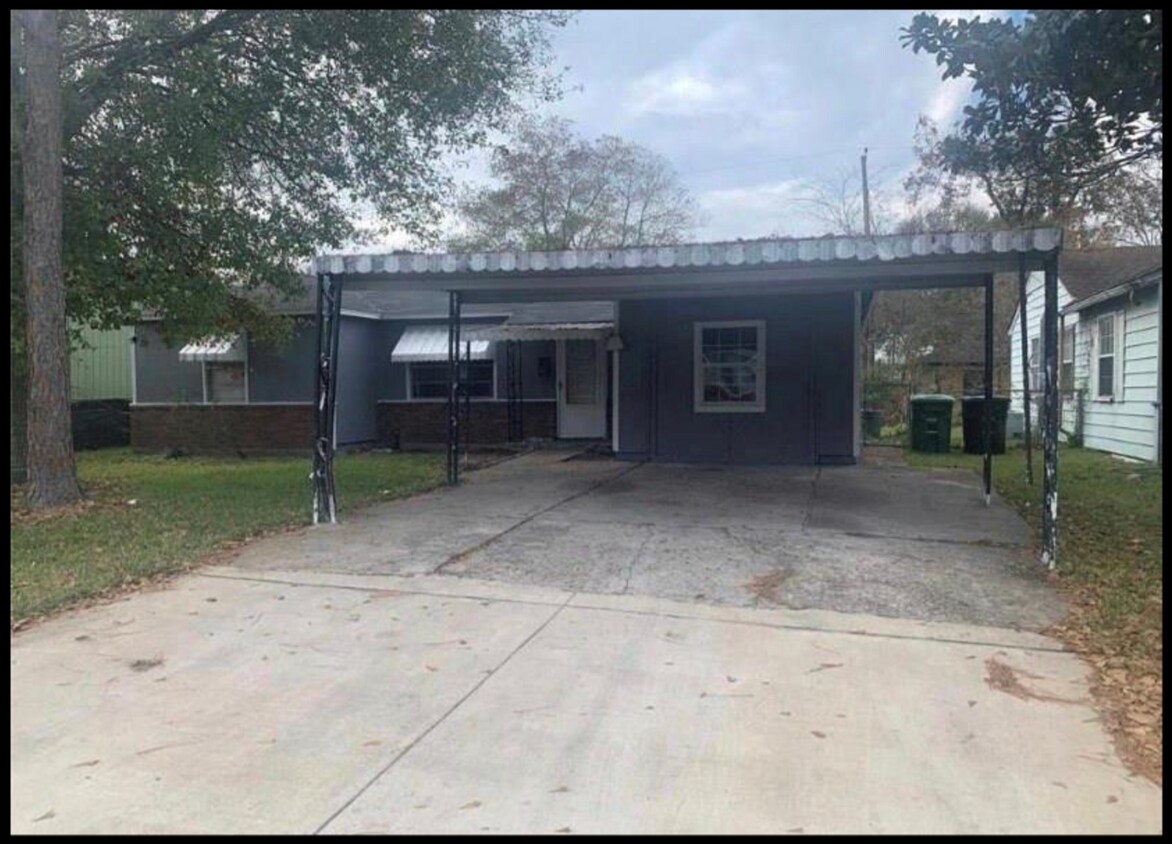 Foto principal - Affordable 4BD/2BA single-family house!