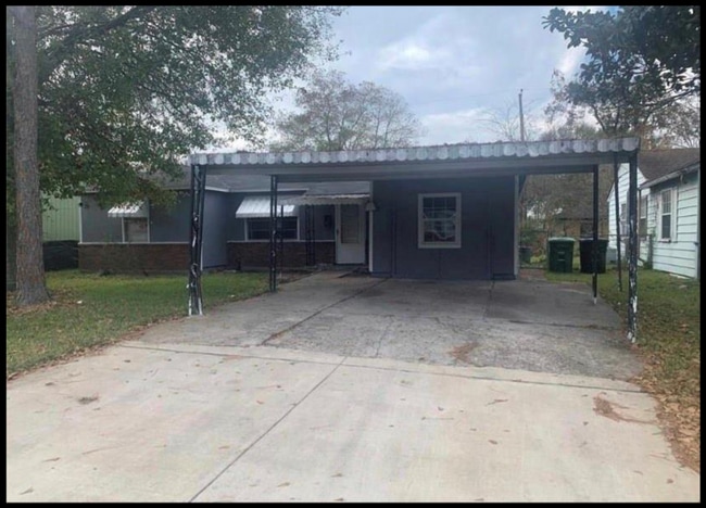 Affordable 4BD/2BA single-family house! - Affordable 4BD/2BA single-family house!