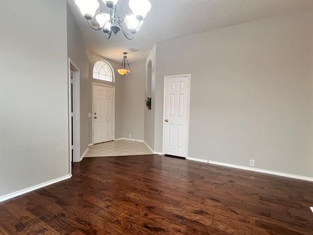 Foto del edificio - 4736 Parkmount Dr