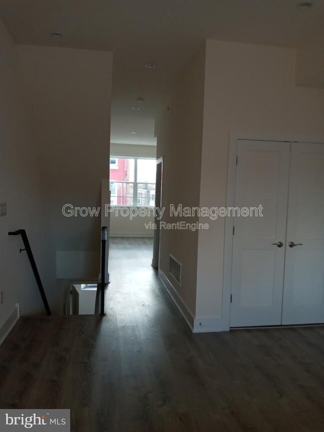 Photo - 2127 N 9th St House