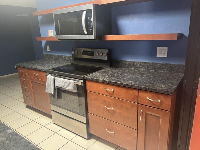 Foto del edificio - 6945 E Kirkland Dr