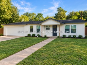 Building Photo - 104 Bryan Dr