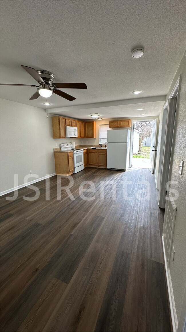 Foto del edificio - 1516 E 9th St
