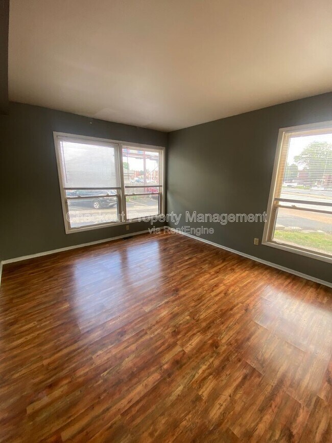 Foto del edificio - 3725 Morgan Ford Rd