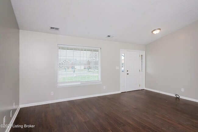 Building Photo - 238 Seminole Ct