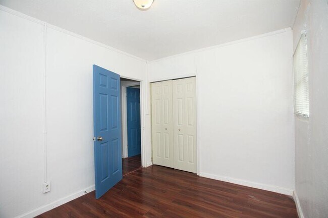 Building Photo - 4019 Marion Ave