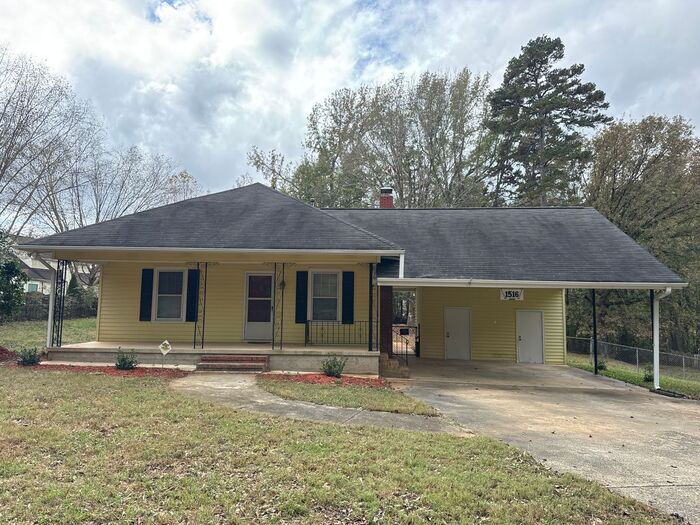 Primary Photo - 1516 Pleasant Plains Rd
