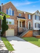 Building Photo - 12120 Apache Tears Cir