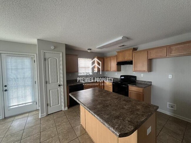 Building Photo - 2215 Apple Mill - Available NOW!