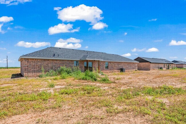 Building Photo - New Construction Home In Idalou ISD!