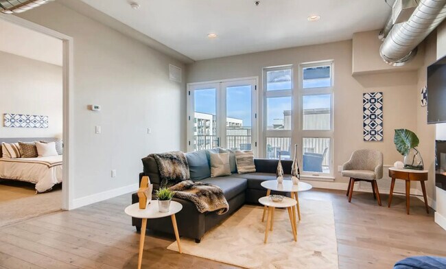 Foto del edificio - 3198 Blake St