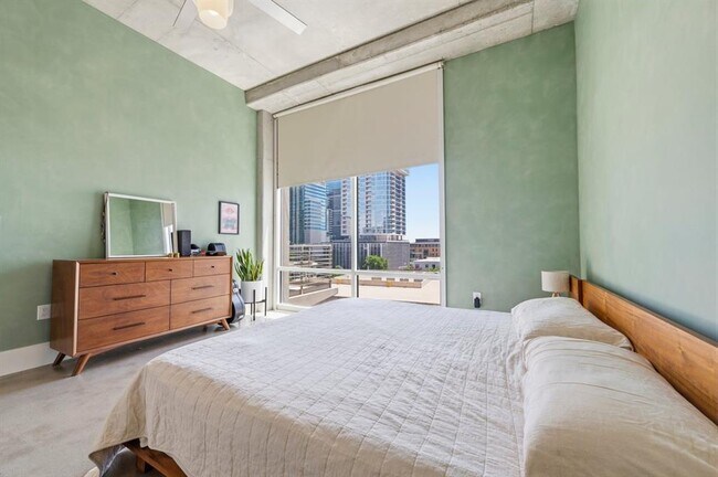 Foto del edificio - 800 W 5th St