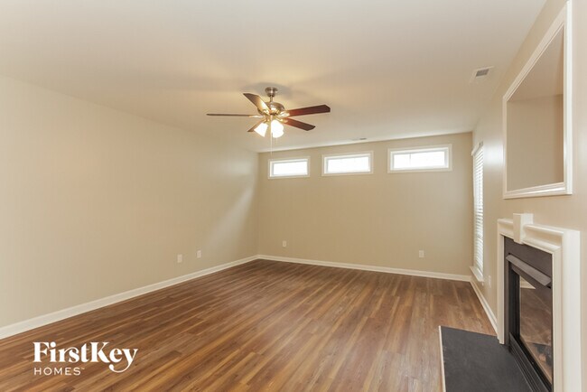 Building Photo - 6111 Forest Pond Dr