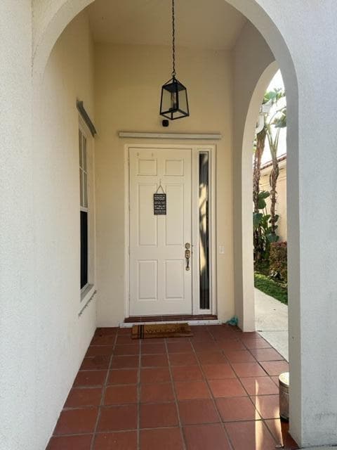 Building Photo - 2023 Valencia Dr
