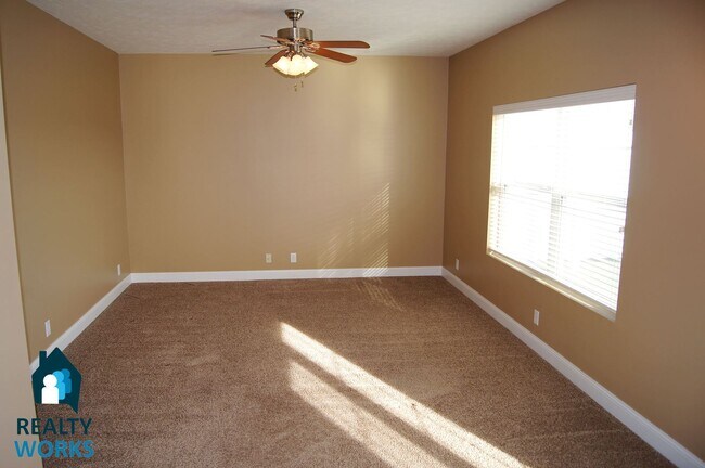 Foto del edificio - 3 Bed 2.5 BathTownhome!