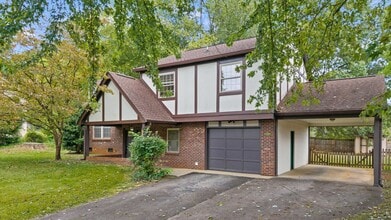 Building Photo - 1812 Sedgewick Dr