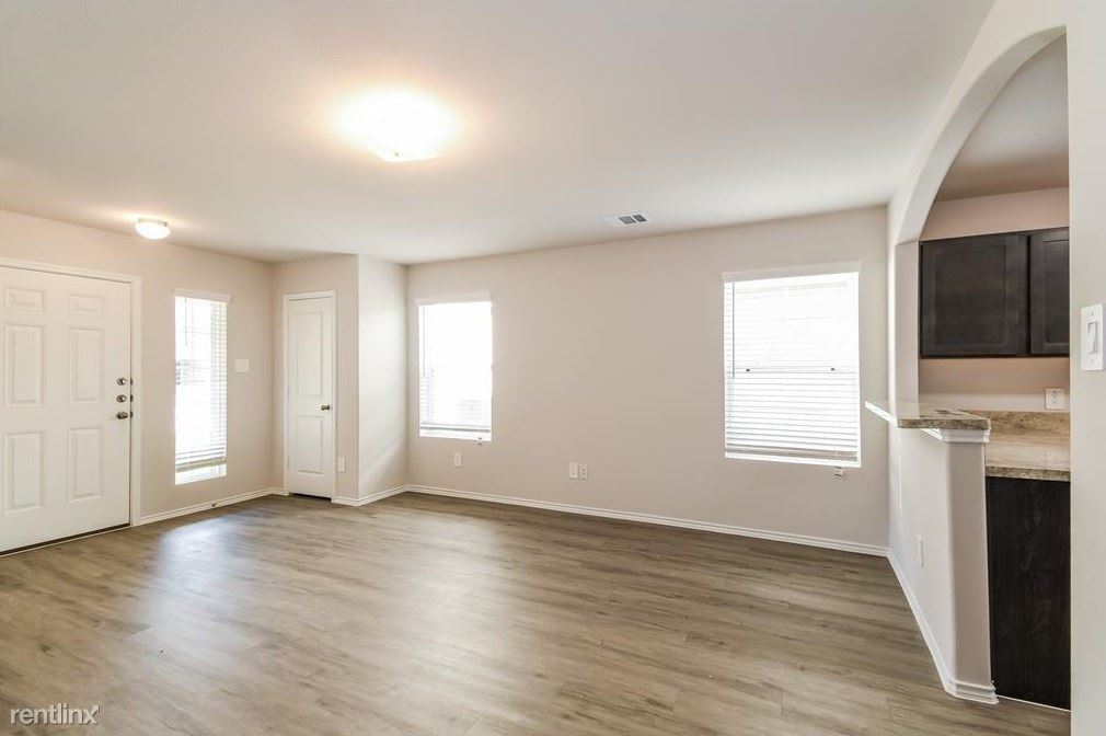 Foto principal - 4 br, 2.5 bath House - 1407 Matthew St