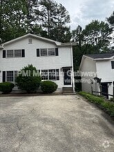 Building Photo - 54 Greenwood Dr