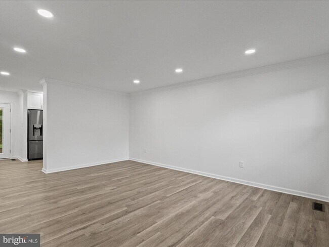 Foto del edificio - 804 W Nettle Tree Rd