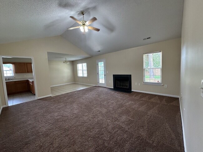 Foto del edificio - 119 Appleton Ln