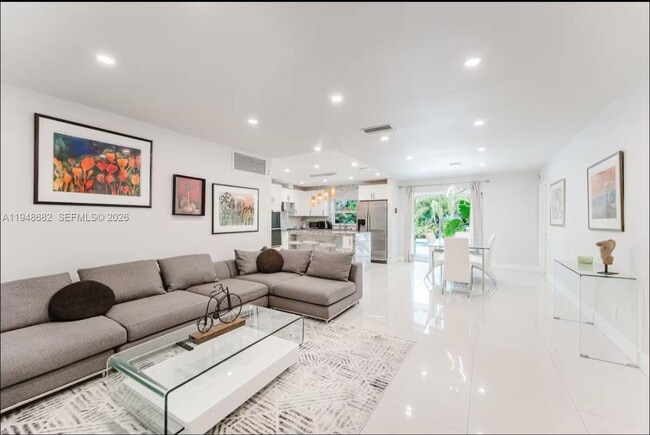 Foto del edificio - 4017 Monroe St