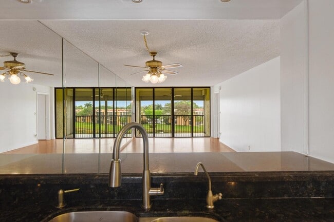 Building Photo - 6546 Coral Lake Dr