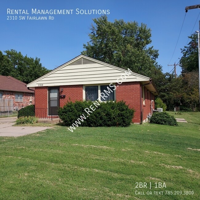 Building Photo - 2310 SW Fairlawn Rd