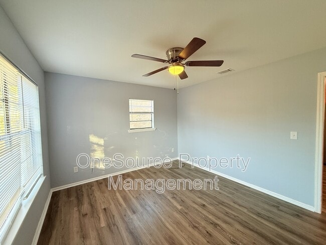 Foto del edificio - 209 Earnest St