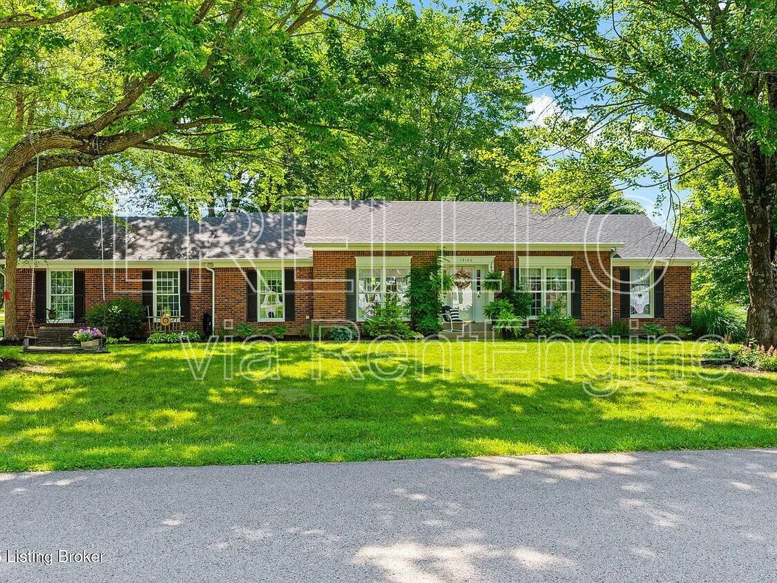 Foto principal - 12100 Maplewood Rd