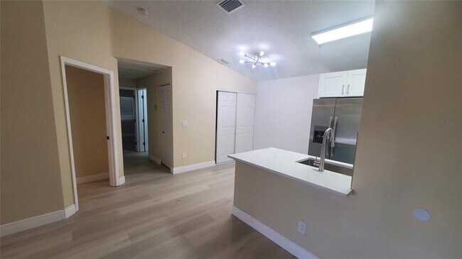 Building Photo - 5560 NW 61st St