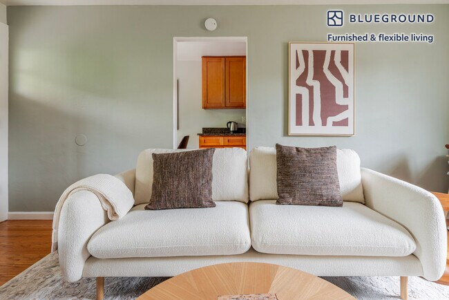 Foto del edificio - 315 Hawthorne Ave