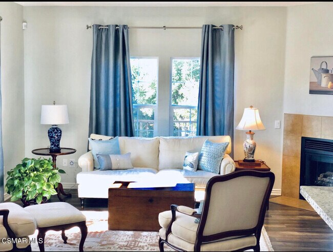 Foto del edificio - 310 East Hilltop Way