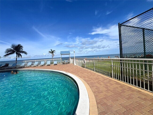 Foto del edificio - 3850 Galt Ocean Dr