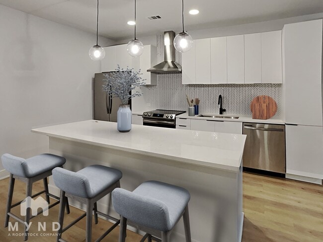 Building Photo - 2500 Longview St