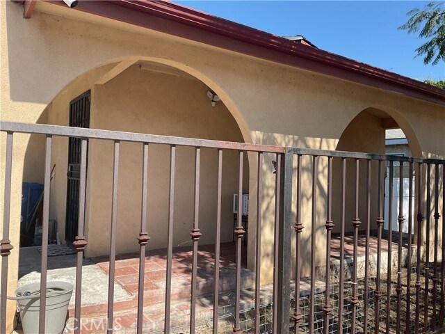 Foto del edificio - 1415 W 223rd St