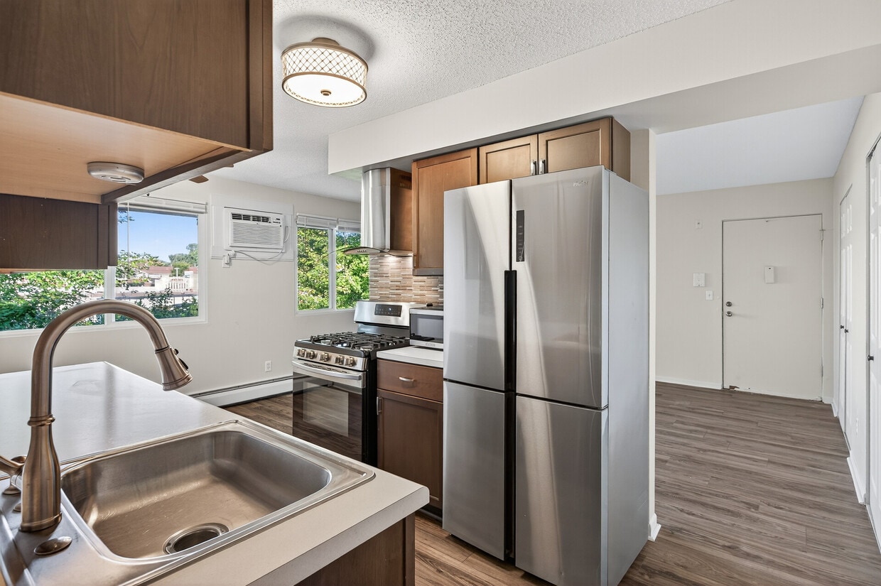 Foto principal - Rosco Apts- 2710